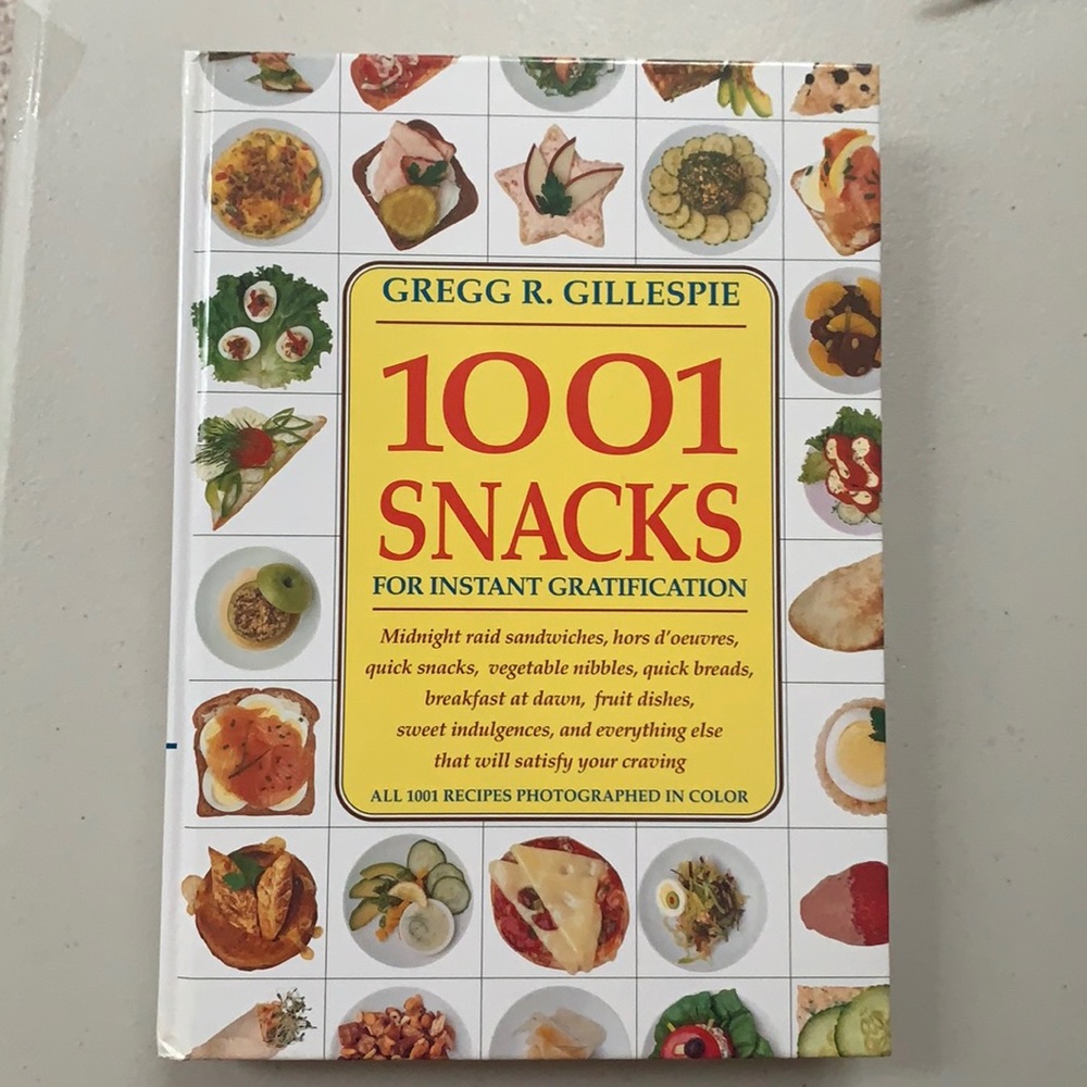 📖 1001 Snacks Cook Book with Pictures New Condition 441 pages